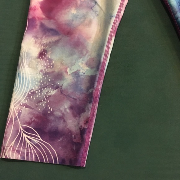 InnerFire Leggings - Picture 4 of 5